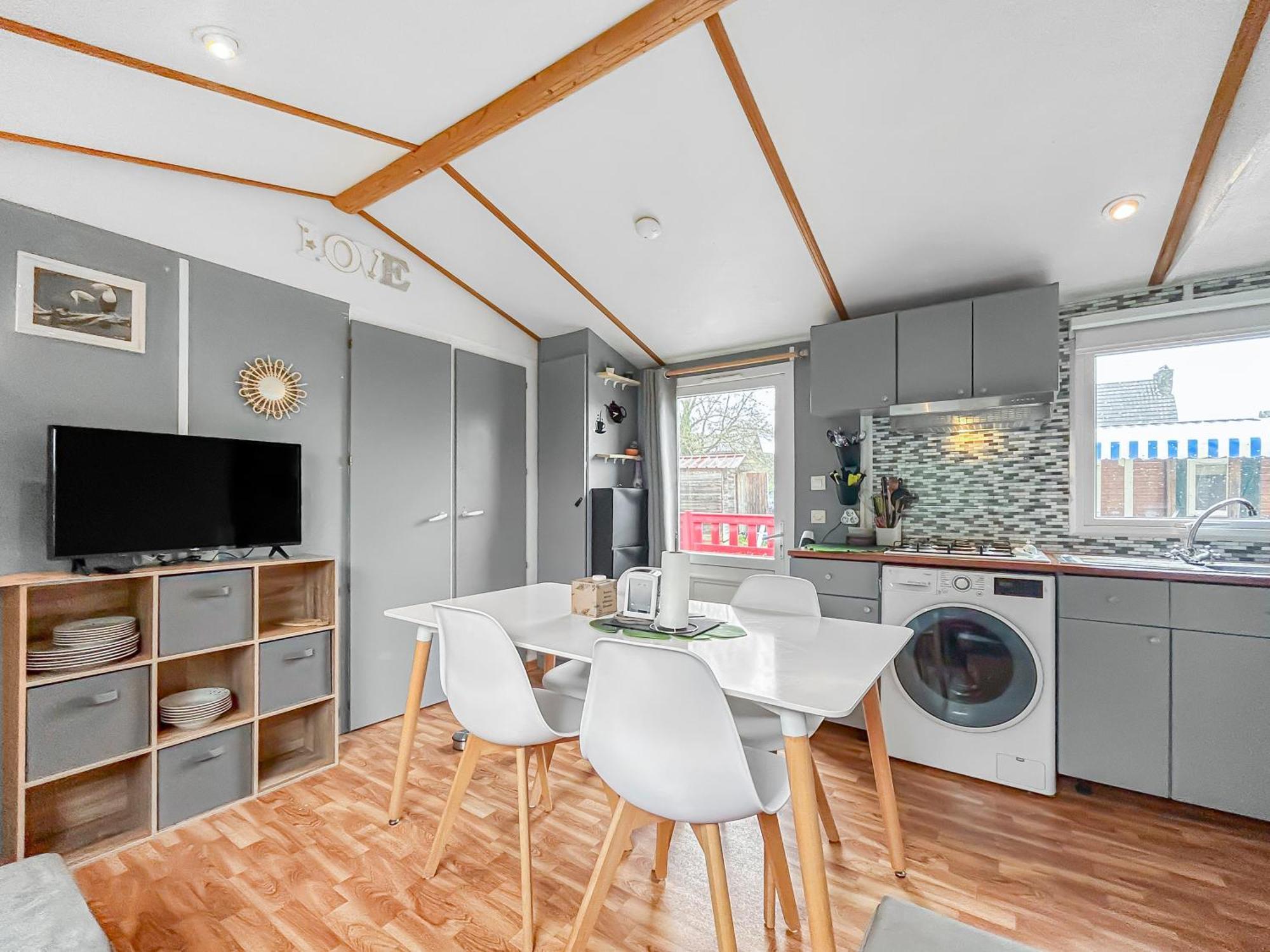 N102 Mobil A Apartment